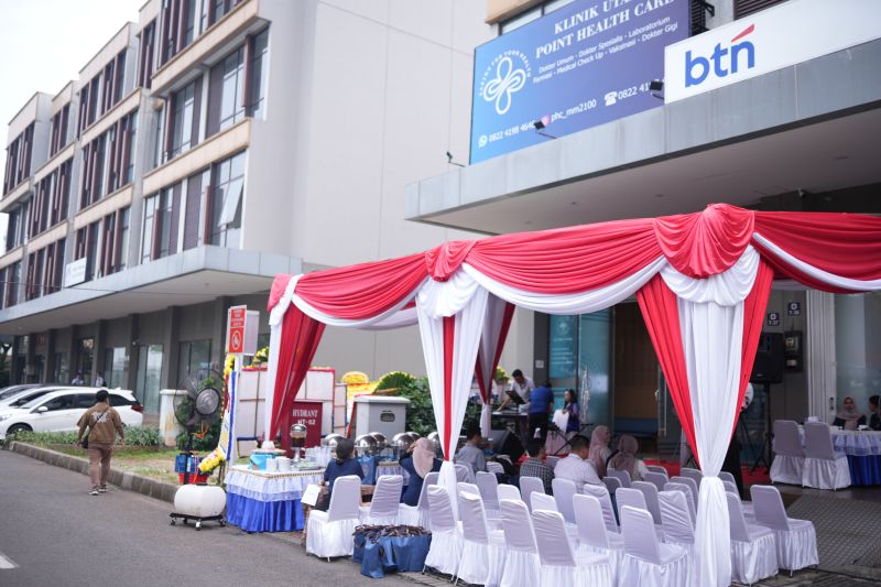 Klinik Utama Point Health Care di Ruko Tsubaki, Vasanta Innopark, saat acara pembukaan